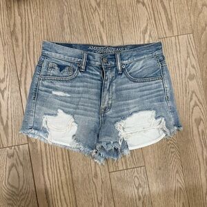 American Eagle Outfitters | light wash denim shorts